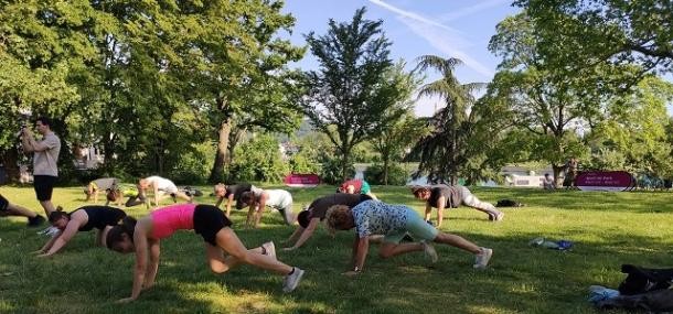 „Sport im Park“-AOK-Special 2023 (Foto: Markus Wellenreuther) „Sport im Park“-AOK-Special 2023