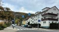Der neue Fußgängerüberweg in der Feuerbachstraße sorgt für mehr Sicherheit auf dem Schulweg. (Foto: Stadt Heidelberg) Fußgängerüberweg in einem Wohngebiet