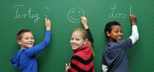Betreuung für Schulkinder in Heidelberg (Foto: Dorn) Kinder an der Tafel.