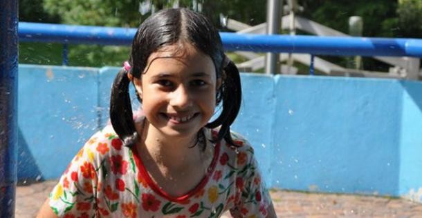 Mädchen auf Spielplatz (Foto: Stadt Heidelberg) Mädchen auf Spielplatz
