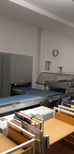 Hinter der Bücherrückgabestation (Foto: Literaturscouts) Hinter der Bücherrückgabestation (Foto: Literaturscouts)