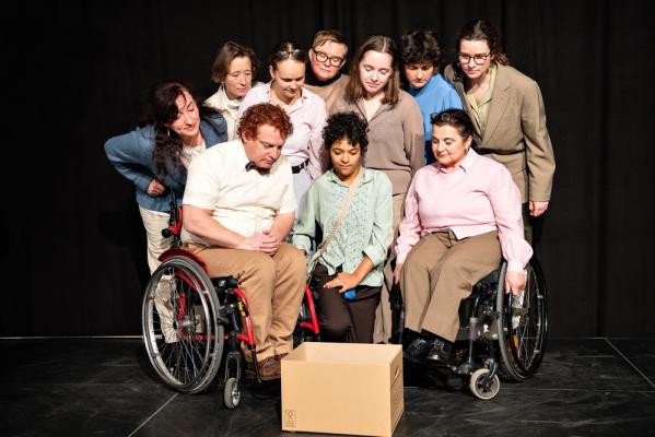 Szene aus dem Theaterstück (Foto: Susanne Reichardt) Szene aus dem Theaterstück