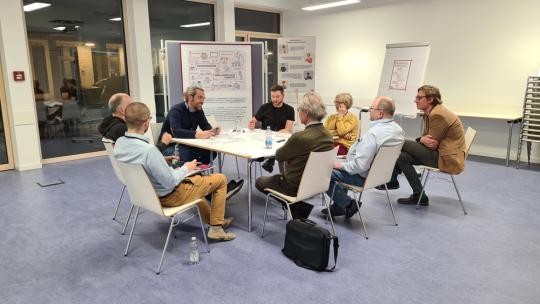 Arbeitstisch Workshop (Foto: Stadt Heidelberg) Arbeitstisch Workshop