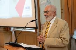 Bürgermeister Wolfgang Erichson. (Foto: Konrad Gös) Bürgermeister Wolfgang Erichson hielt die Preisrede auf Yael Inokai.