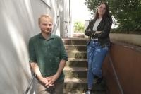 Andreas Wilke und Katharina Püschel gehören zum Team der Wirtschaftsförderung. (Bild: Stadt Heidelberg) Bild von Andreas Wilke und Katharina Püschel vor dem Haus der Wirtschaftsförderung. (Bild: Stadt Heidelberg)