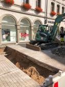 Poller werden unter anderem am Anfang der Hauptstraße eingebaut. (Bild: Stadt Heidelberg) Bild von den Arbeiten zum Pollereinbau (Bild: Stadt Heidelberg)